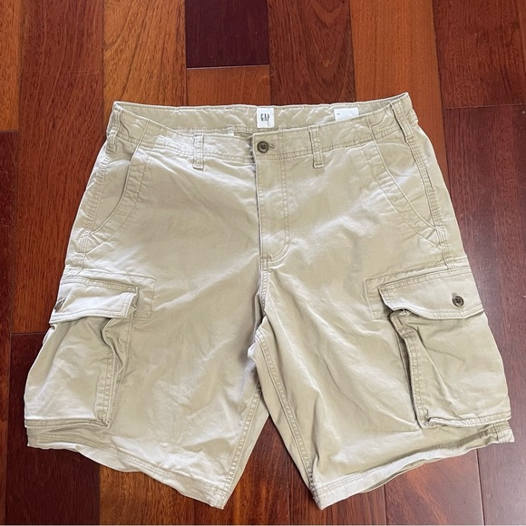 Other - Gap 10" Cargo Shorts Mens 33 Khaki Tan Brown Flap Pockets Outdoors Hiking B6